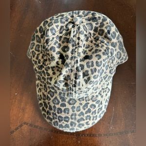 Art class leopard hat